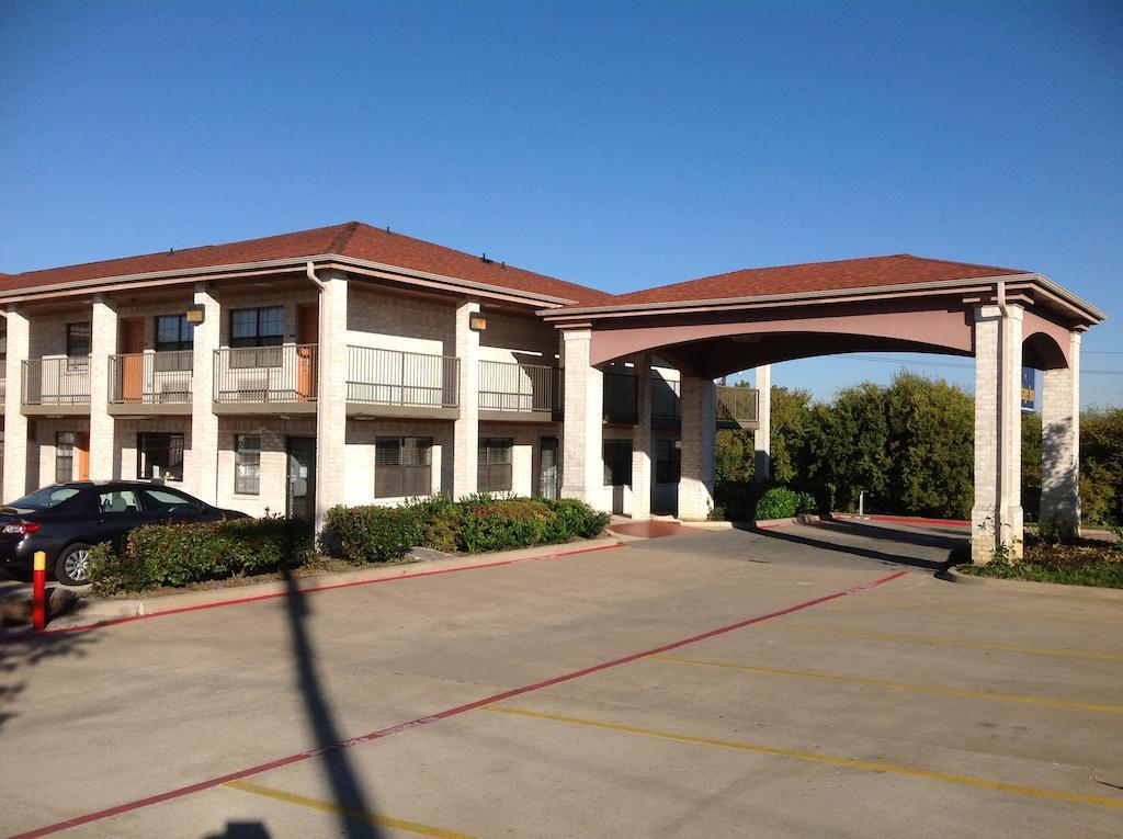 Heritage Inn Grand Prairie Εξωτερικό φωτογραφία